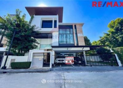 367 Sqm., 4 Beds Townhouse listed for ฿ 22,900,000.
