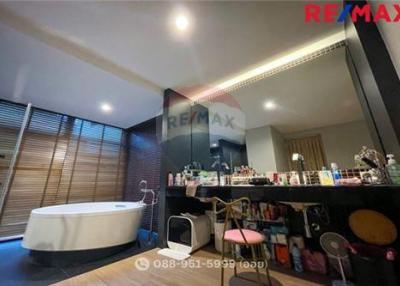 367 Sqm., 4 Beds Townhouse listed for ฿ 22,900,000.