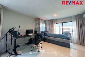 367 Sqm., 4 Beds House listed for ฿ 26,500,000.