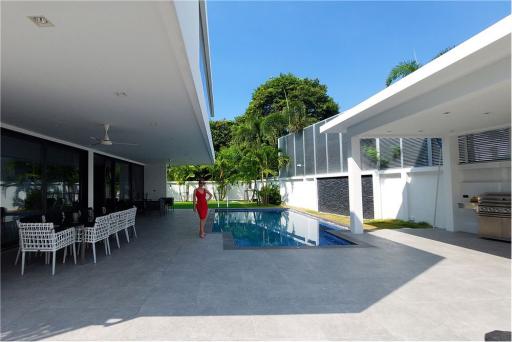 Luxury 5 Bedroom Pool Villa in Pratumnak - 920471009-88