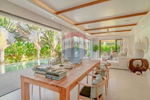 Luxury Pool Villa 4 Bedroom in Phuket