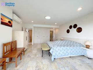 Beachfront Sea View Condo in Hua Hin at Palm Pavilion