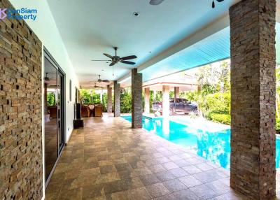 Nice 2-Bedroom Pool Villa in Hua Hin at Wijitra Village