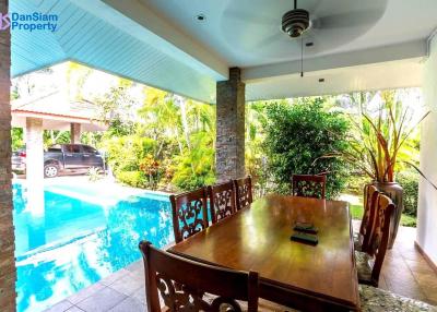 Nice 2-Bedroom Pool Villa in Hua Hin at Wijitra Village