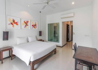 3 bedrooms 3 bathrooms garden & pool villa for rental in Bang Tao