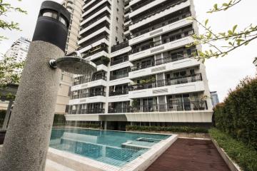 2-bedroom spacious condo for sale in Nana area