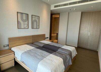 2 bed Condo in Magnolias Ratchadamri Boulevard Pathum Wan District C020706