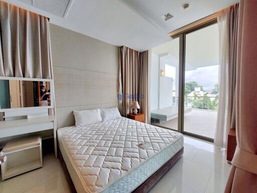 2 Bedrooms Condo in Sanctuary Wongamat C010208