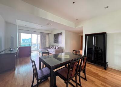 3 bed Condo in Millennium Residence Khlongtoei Sub District C020697