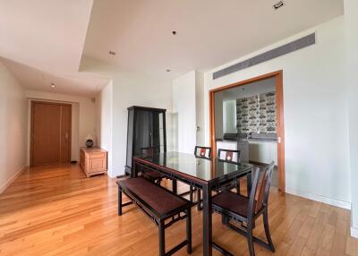 3 bed Condo in Millennium Residence Khlongtoei Sub District C020697