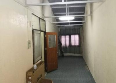 Commercial for Rent in Chong Nonsi