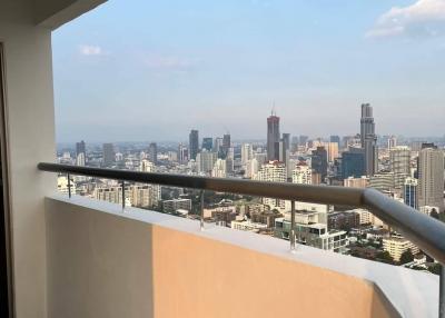 2-BR Condo at The Waterford Diamond Tower Sukhumvit near BTS Phrom Phong