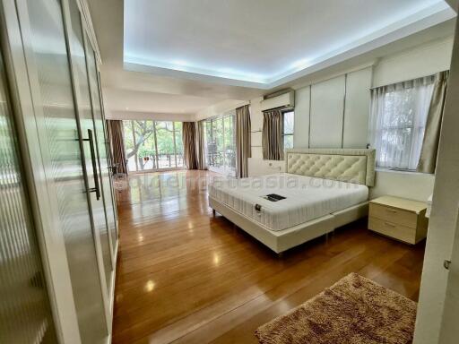 4-Bedrooms House with large garden - Moo Baan Nanthawan Srinakarin