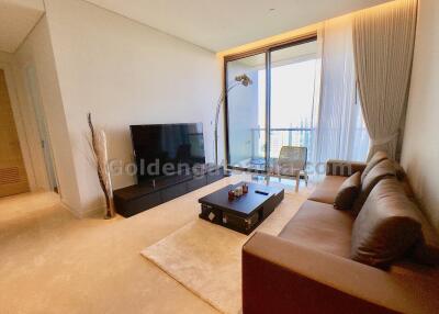 2-Bedrooms on very high floor with clear views across the city - Langsuan