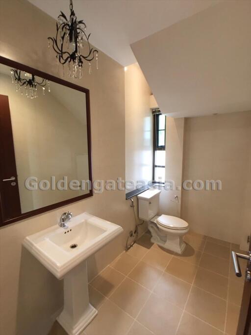 4-Bedroom House with private pool - Thonglor-Petchburi Road