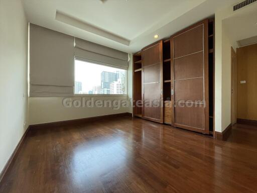 3-Bedrooms Condominium on High Floor overlooking the Royal Bangkok Sport Club - Ratchadamri Road