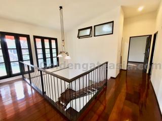 Beautiful 4-Bedrooms House with Large Garden - Rama 9