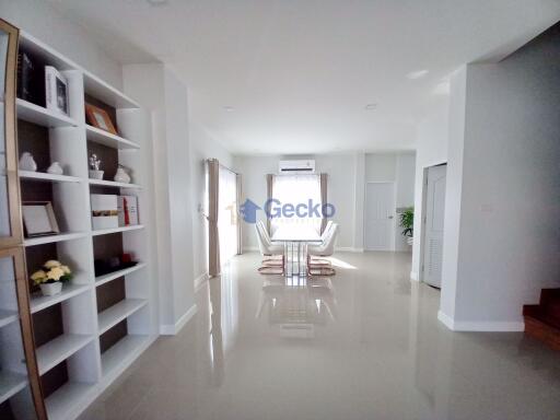 3 Bedrooms House in Grand PMC 7 East Pattaya H009288