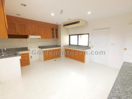 5-Bedrooms apartment for rent - Silom / Sathorn