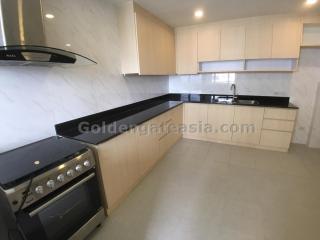 4-Bedroom Fully-furnished family-friendly condo for rent - Sukhumvit Asok BTS