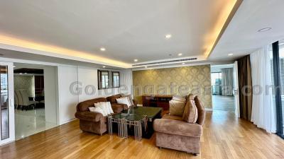 Newly renovated Big 3-Bedrooms Condo - Sukhumvit soi 11