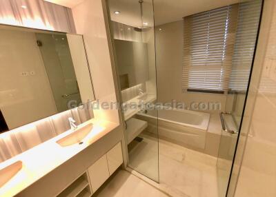 2-Bedrooms modern condo - Sukhumvit 49 (Thong Lo BTS)