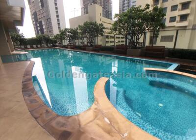 6-Bedrooms Duplex Condominium - Sukhumvit soi 24