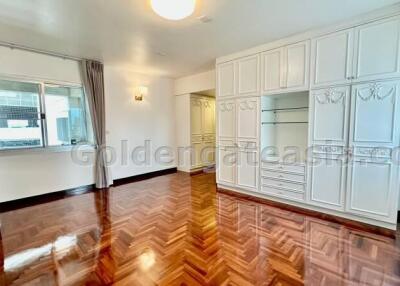 Newly renovated spacious 3-Bedrooms - Sukhumvit 26