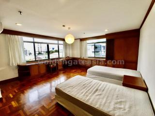 Big 4-Bedrooms Apartment - Sukhumvit 49
