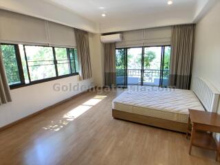 Big 4-Bedrooms with outdoor terrace - Thong Lo (Sukhumvit soi 55)