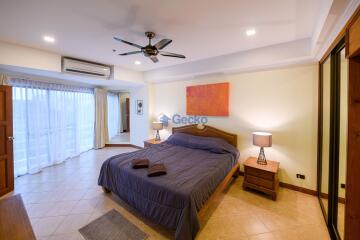 2 Bedrooms Condo in View Talay 2 Jomtien C011322