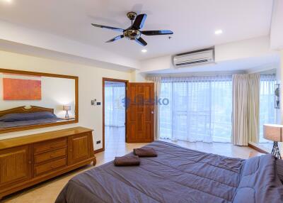 2 Bedrooms Condo in View Talay 2 Jomtien C011322