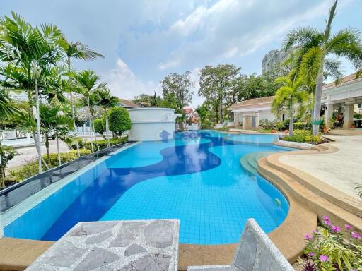 3 Bedrooms House in Baan Fah Rim Haad Jomtien H010338