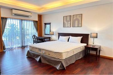 Spacious 3-Bedroom Apartment for Rent in Sathon Soi 1 - Perfect for Families!