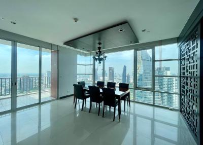 3 bed Condo in Fullerton Sukhumvit Khlongtoei Sub District C020709