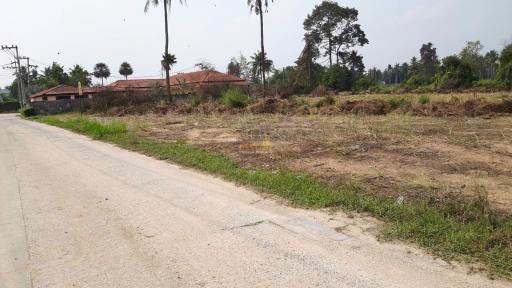 Land available in Bang Lamung L011536