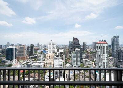 Quattro By Sansiri  2 Bedroom Condo For Rent in Thong Lo