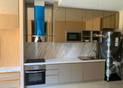 2 Bedroom Condo For Rent in Noble Ploenchit