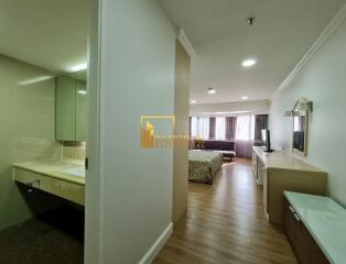Baan Suanpetch  2 Bedroom Condo For Rent in Sukhumvit 39