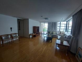 3 Bedroom Apartment in Sathorn