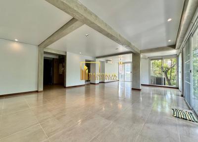 4 Bedroom Duplex Apartment in Thonglor