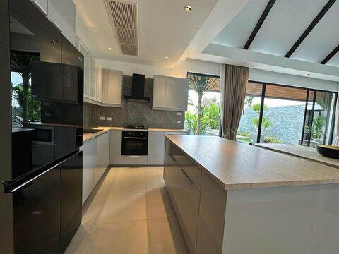 3 Bedrooms Villa Anchan 600 sqm.With Private Pool For Sale In Choeng Thale Phuket