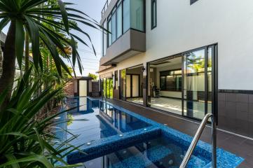 2 Bedrooms Sea View With Private Pool For Sale In Rawai Phuket