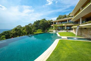 5 Bedrooms Sea View Villa With Private Pool For Sale In Kamala Phuket