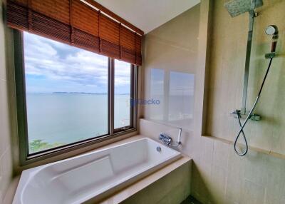 3 Bedrooms Condo in Baan Plai Haad Pattaya Wongamat C006164