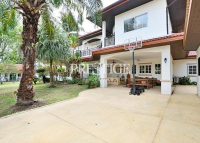 Eastern Star Village – 5 bed 4 bath in Rayong PP10026