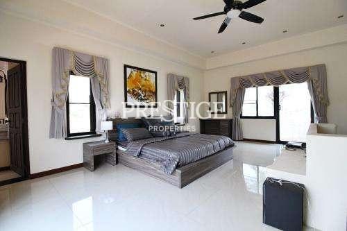 Santa Maria Village – 6 Bed 6 Bath in East Pattaya for PC6467