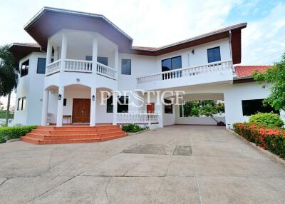 Paradise Villa 1 – 4 bed 4 bath in East Pattaya PP9974