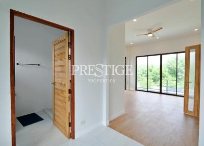 Private House – 5 bed 4 bath in Bang Saray PP9951