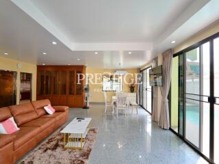 Eakmongkol Thepprasit – 5 bed 3 bath in Jomtien PP9934